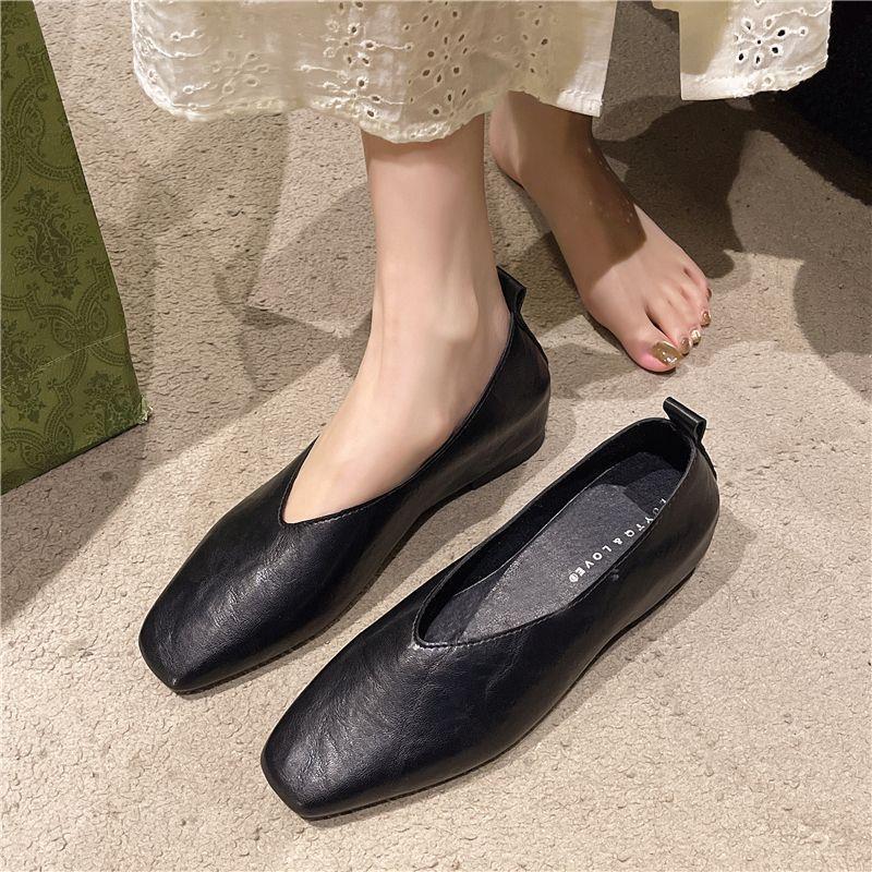Women'S Fashion Footwear - Eleganckie damskie mokasyny ze skóry naturalnej,