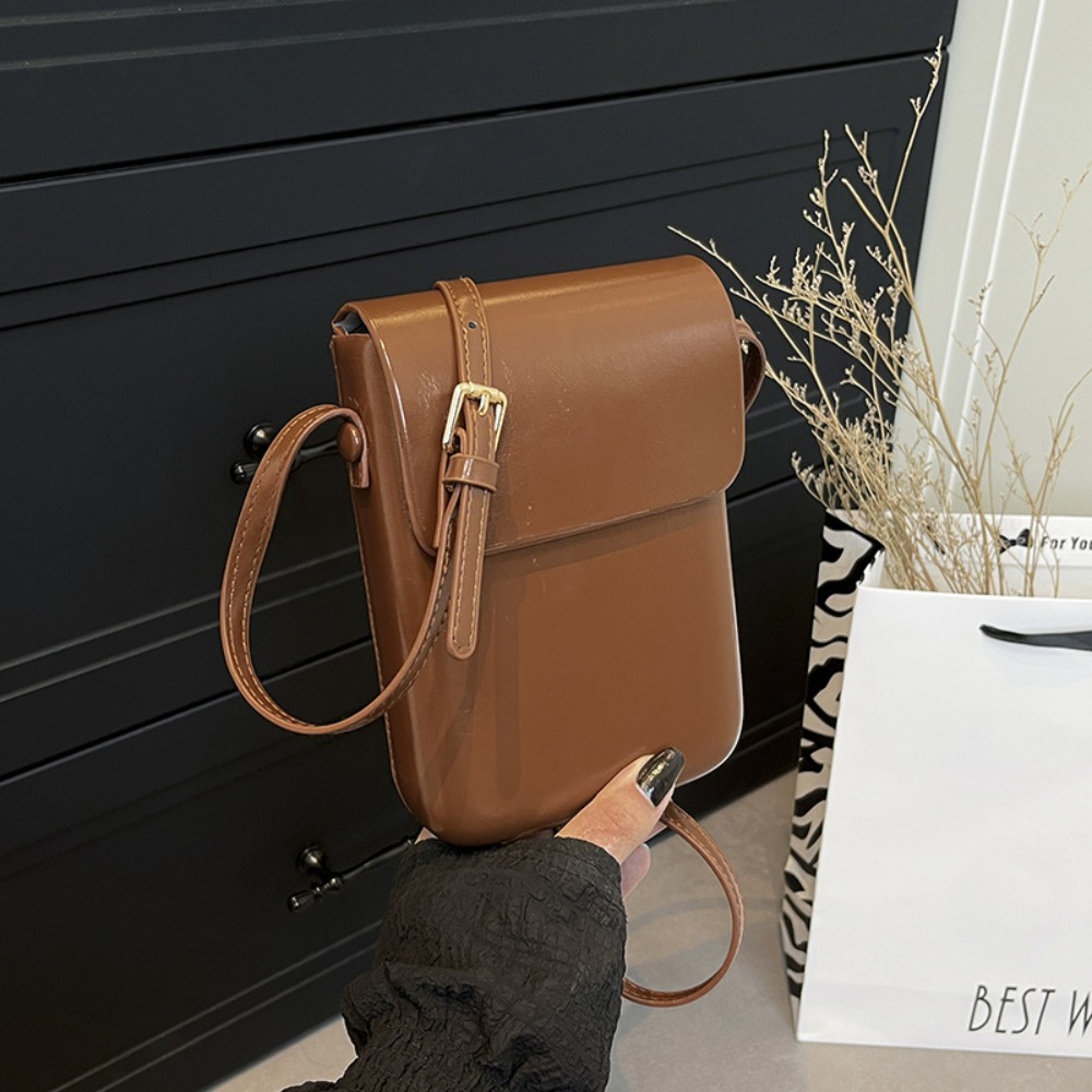 Crossbody Bag Women - Torebki crossbody z klapką ze skóry
