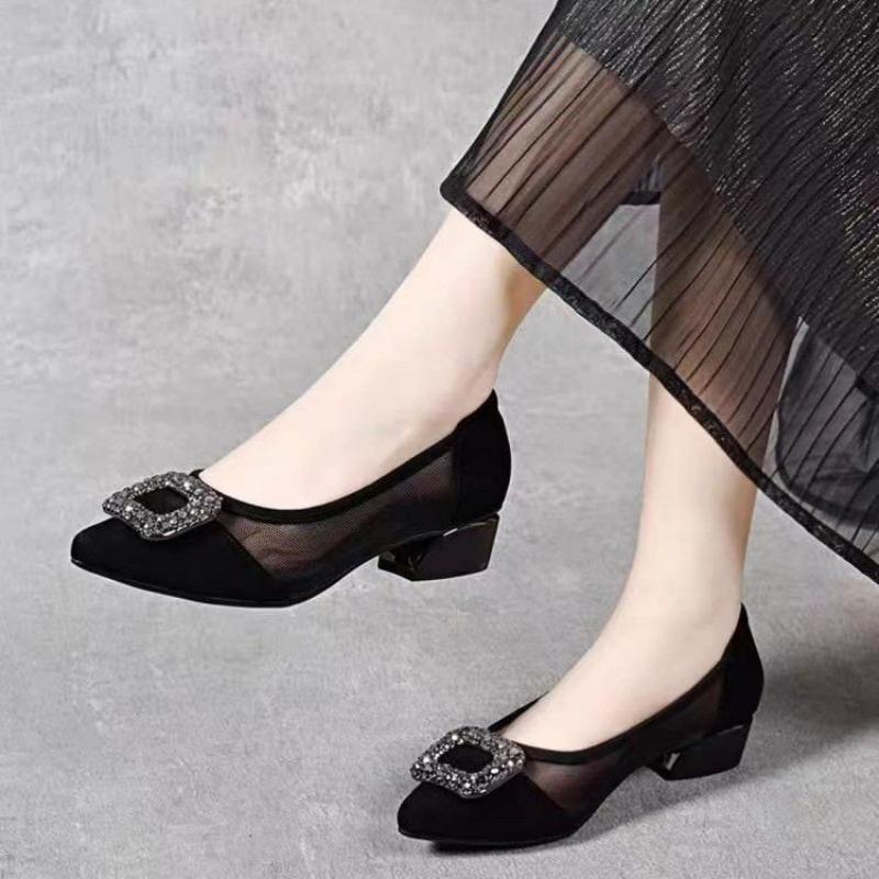 Women'S Fashion Footwear - Eleganckie czółenka z ostrym noskiem, siateczkowym