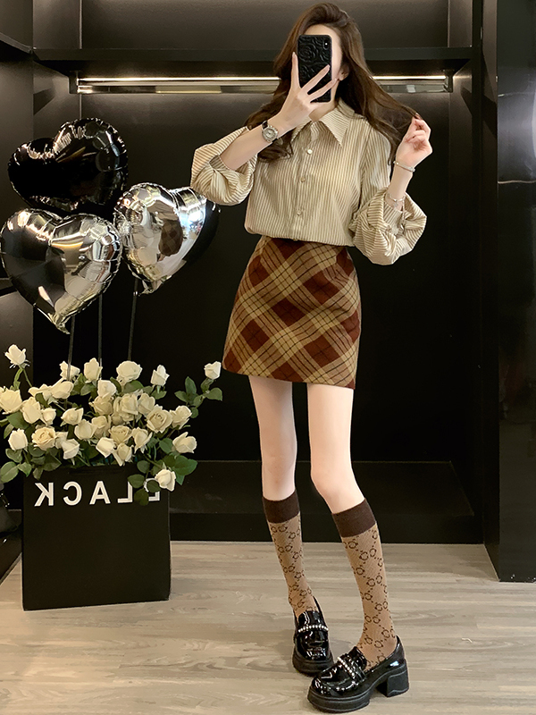 Modny dwuczęściowy zestaw dla  – Women Fashion Online recenzja i cena